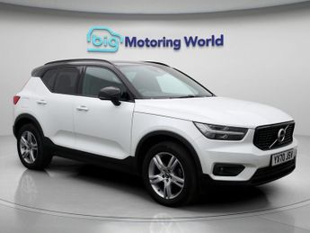 Volvo XC40 T3 R-DESIGN