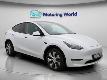 Tesla Model Y LONG RANGE AWD