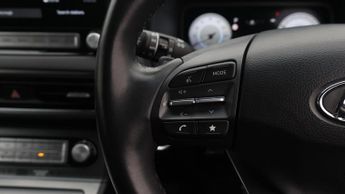 Hyundai KONA PREMIUM