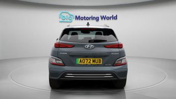 Hyundai KONA PREMIUM