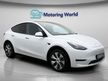 Tesla Model Y LONG RANGE AWD