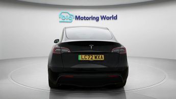 Tesla Model Y BASE