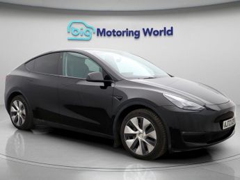 Tesla Model Y LONG RANGE AWD