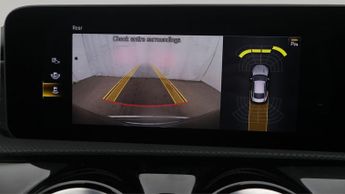 Mercedes-Benz CLA CLA 180 AMG LINE