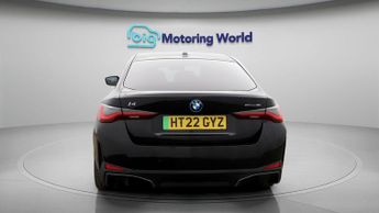 BMW i4 EDRIVE40 SPORT