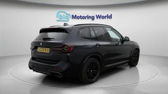 BMW iX3 M SPORT