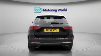 Mercedes-Benz GLA GLA 180 AMG LINE