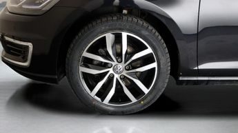 Volkswagen e-Golf E-GOLF