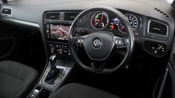 Volkswagen e-Golf E-GOLF