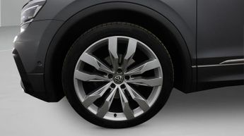 Volkswagen Tiguan R-LINE TECH TDI DSG