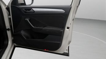 Volkswagen T-Roc LIFE TSI DSG