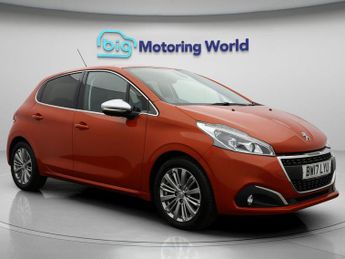 Peugeot 208 ALLURE