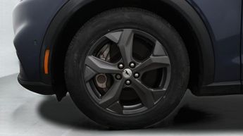 Ford Mustang Mach-E BASE