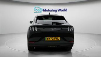 Ford Mustang Mach-E BASE