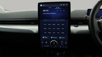 Ford Mustang Mach-E BASE