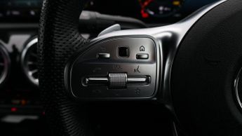 Mercedes-Benz CLA CLA 180 AMG LINE PREMIUM