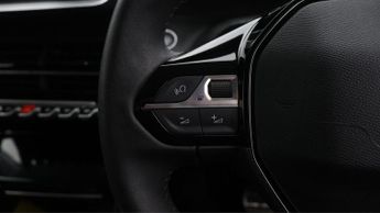 Peugeot E-208 ALLURE PREMIUM PLUS