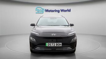 Hyundai KONA PREMIUM