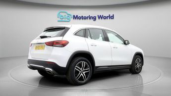 Mercedes-Benz GLA GLA 200 SPORT