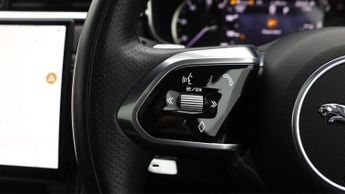 Jaguar F-PACE R-DYNAMIC BLACK