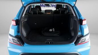 Hyundai KONA PREMIUM