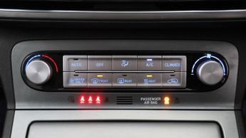 Hyundai KONA PREMIUM