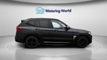 BMW iX3 PREMIER EDITION