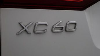 Volvo XC60 RECHARGE T6 R-DESIGN AWD