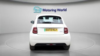 Fiat 500e ACTION