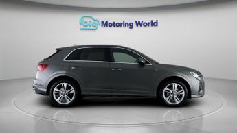Audi Q3 TFSI S LINE