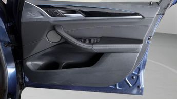 BMW iX3 PREMIER EDITION PRO