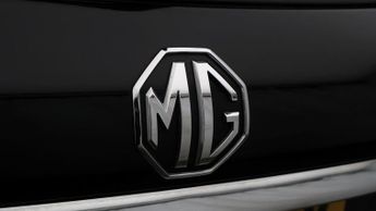 MG MG5 EXCLUSIVE