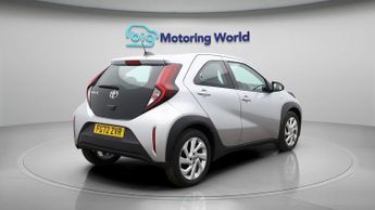 Toyota Aygo X VVT-I PURE