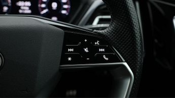 Audi Q4 e-tron S LINE