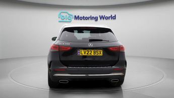 Mercedes-Benz GLA GLA 200 AMG LINE PREMIUM