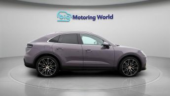 Porsche Macan BASE