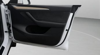 Tesla Model Y PERFORMANCE AWD