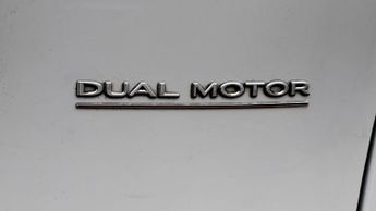 Tesla Model Y PERFORMANCE AWD