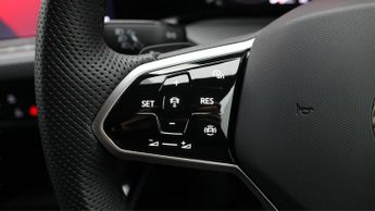 Volkswagen Golf R-LINE ETSI DSG