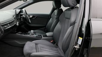 Audi A4 Avant AVANT TFSI S LINE BLACK EDITION