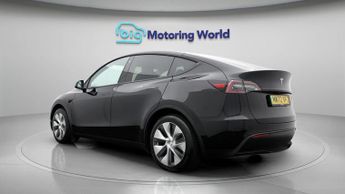 Tesla Model Y BASE