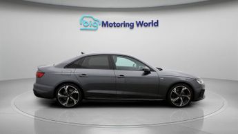 Audi A4 TFSI S LINE BLACK EDITION