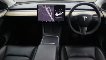 Tesla Model Y BASE