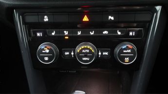 Volkswagen T-Roc R-LINE TSI 4MOTION DSG