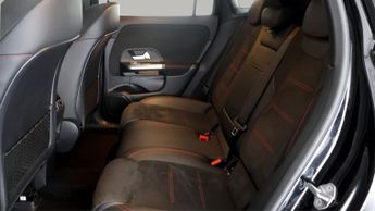 Mercedes-Benz EQA EQA 300 4MATIC AMG LINE