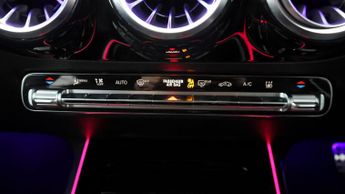 Mercedes-Benz EQA EQA 300 4MATIC AMG LINE