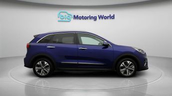 Kia Niro 4 PLUS
