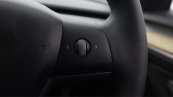 Tesla Model 3 MODEL 3