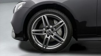 Mercedes-Benz E Class E 220 D 4MATIC AMG LINE