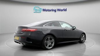 Mercedes-Benz E Class E 220 D 4MATIC AMG LINE